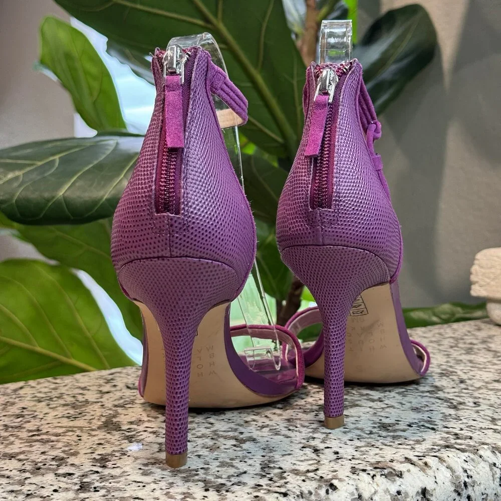 WHITE HOUSE BLACK MARKET PURPLE EMBOSSED LEATHER TASSEL ANKLE STRAP SIZE 9